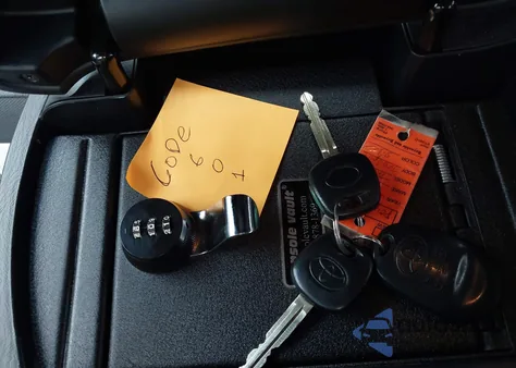 2015 Toyota Tacoma Prerunner V6 from USA, damaged, VIN 3TMKU4HN7FM045995